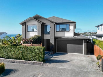 Architectural Elegance Meets Coastal Luxury