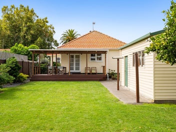 Marewa sun-trap hits the spot
