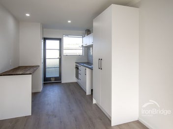 Wright Place, Wright Time, Wright Price