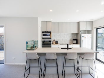 Prime central townhouse living!