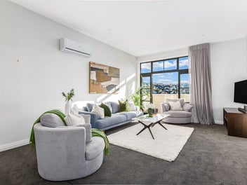 CONVENIENT & SPACIOUS - CENTRAL KELBURN