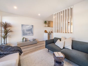 Prime Location - Final 2 Bed under $700k!