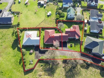 Flagship Property- Spacious, Sunny & Secure In...