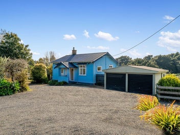 Multi-Generational Family Living - Home & Income