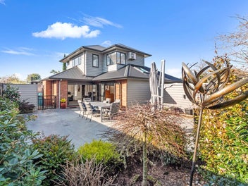 Townhouse living at its Best with Privacy.