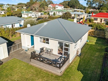 Why wait - move in now!