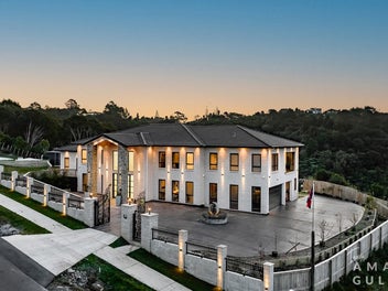 Live Like Royalty- Grand Mansion Estate