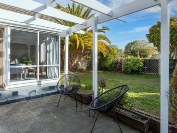 Sunny, Solid & In Zone - A Family Gem