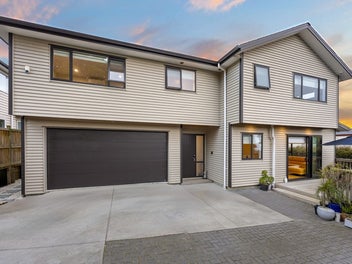 Elegant Multi-Generational Haven
