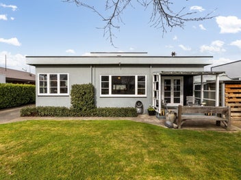 From timber floors to sunlit rooms