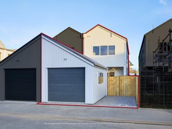 Luxury Living - Must Be Sold!