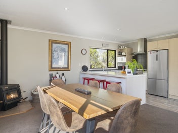 Sunny, private and immaculate – be quick!