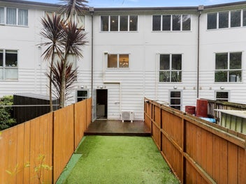 City Fringe Gem – Enquire Now Before It’s Gone!!