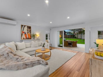 Your Double Glazed Coastal Retreat!