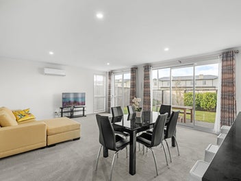Standalone & Spacious!