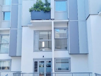 Image 1 of 10