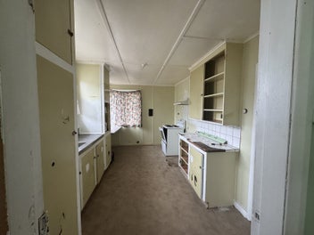 Fixer-upper on Craig Terrace