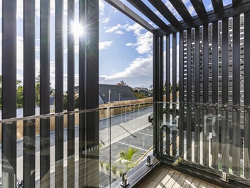 Modern Living in Perfect Location