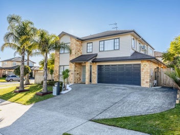 5-Bedroom Family Home in Prime Flat Bush Location!