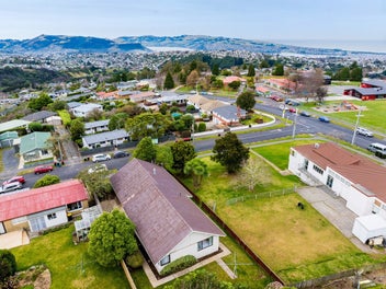 Sunny five bedroom with city views and potential