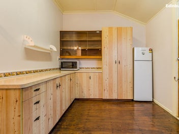 Ideal first home or investment!
