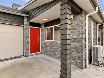 Effortless Living with Indoor-Outdoor Flow