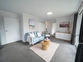 Stylish townhouse - Move in ready!