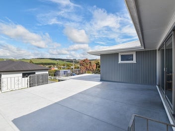 Ideal Investment or Spacious Home
