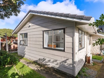 Central Johnsonville - Renovated Gem with Options!