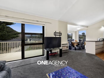 Sunny Townhouse - Spacious and Private