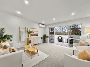 Peaceful Elevated Oasis in the Heart of Gate Pa