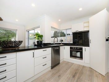 Private, low-maintenance & move-in ready!