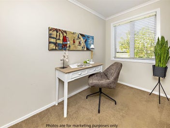 Standalone. Freehold. Stunning Views.