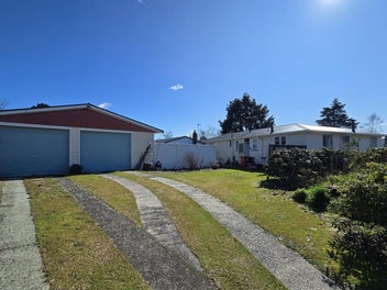 SUNNY, SPACIOUS AND COSY