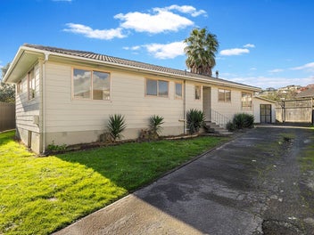 MUST SELL – DECLARED AUCTION RESERVE AT $775,000