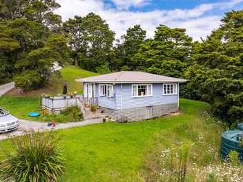 Urgent Sale - Paparoa -Move in Now