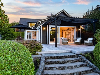 Private Lifestyle Estate with Proven Income