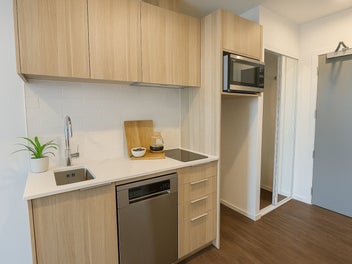 Modern Studio Living 6%+ Yield