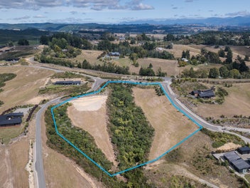Discover Your Dream Lifestyle at 11 Mahana Ridge