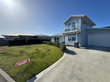 Coastal Comfort & Community Living