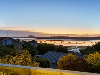 Large family home with Stunning Views