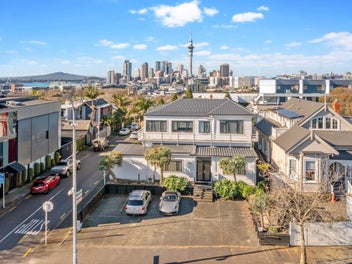 Hottest Trophy Site in Ponsonby