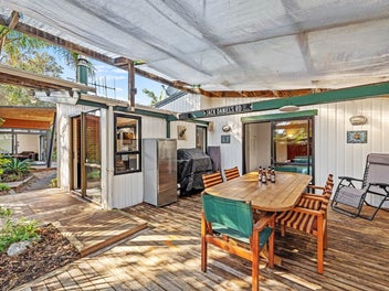 Golden Circle, Green Hideaway