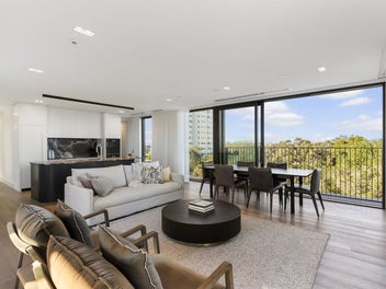 Peaceful private penthouse perfection