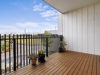 URGENT SALE – OVERSEAS OWNER SAYS SELL!