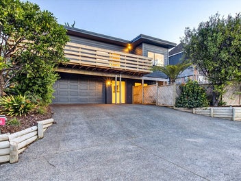 Stylish Home in Central Birkenhead!