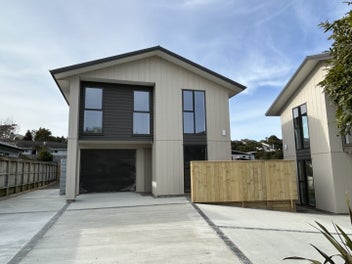 Image 1 of 33