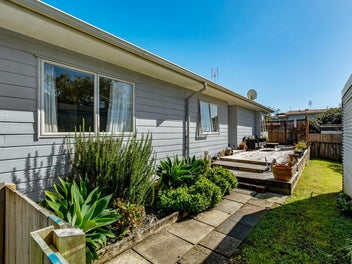 FREEHOLD 418m2 Section + 3 Bedroom + Urgent Sale