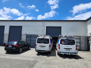 Image 1 of 6