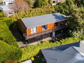 Family oasis in the heart of Redcliffs